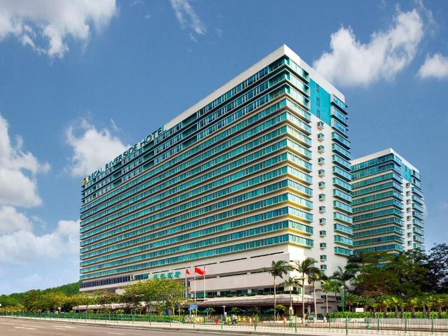 Regal Riverside Hotel — 600 m away from Prince of Wales Hospital Hong Kong