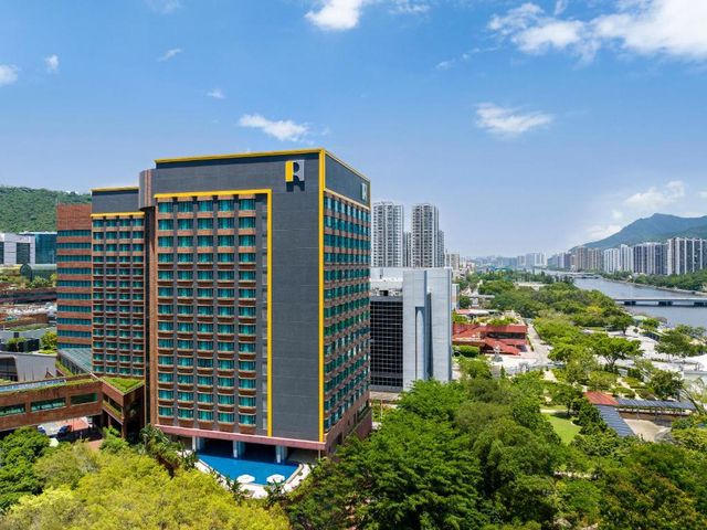 Royal Park Hotel — 1.4 km away from Prince of Wales Hospital Hong Kong
