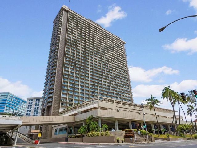 Ala Moana Honolulu by Mantra — 9.7 km from the airport