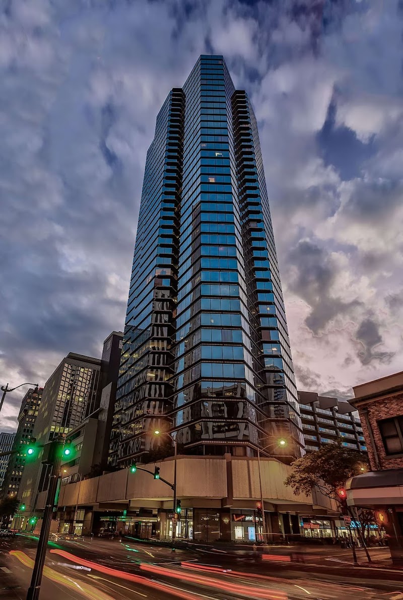 Aston at the Executive Centre Hotel — Downtown Honolulu