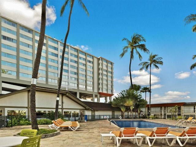 Best Western The Plaza Hotel Honolulu Airport — 1.4 km away from Pearl Harbor