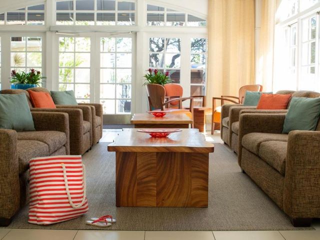 Coconut Waikiki Hotel — 2 km away from University of Hawaii at Manoa