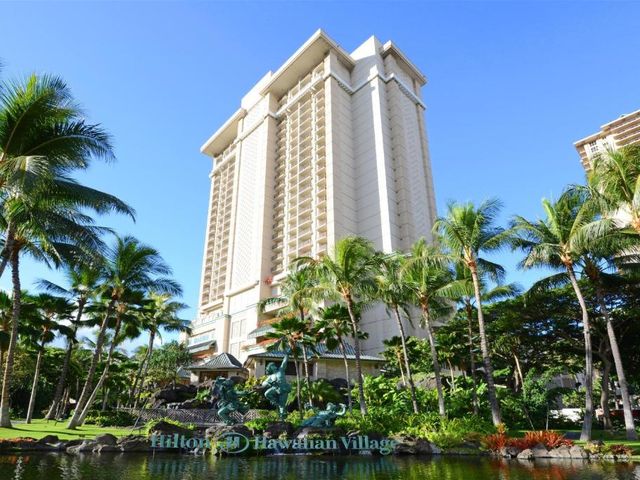 Hilton Grand Vacations Club at Hilton Hawaiian Village — 700 m away from Hawaii Convention Center