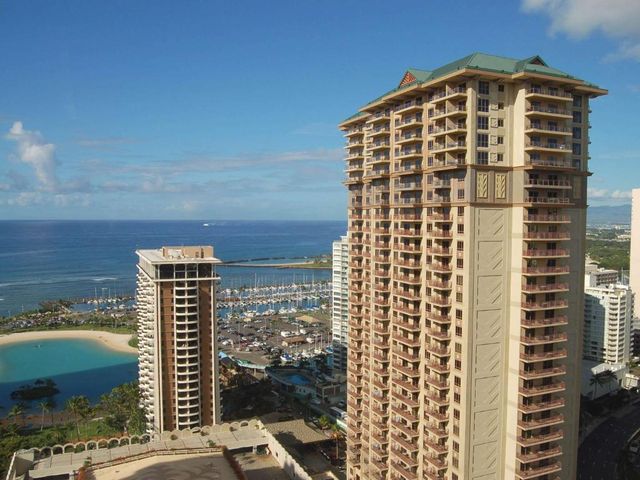 Hilton Grand Vacations Club Grand Waikikian Honolulu — 600 m away from Hawaii Convention Center