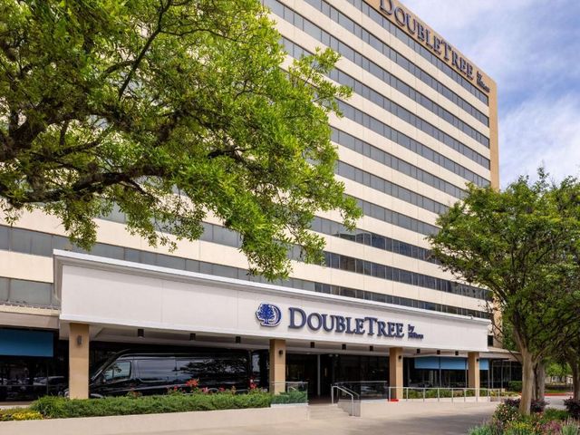 DoubleTree by Hilton Houston Medical Center Hotel & Suites — 700 m away from MD Anderson Cancer Center