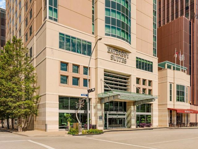 Embassy Suites Houston - Downtown — 3.9 km away from University of Houston