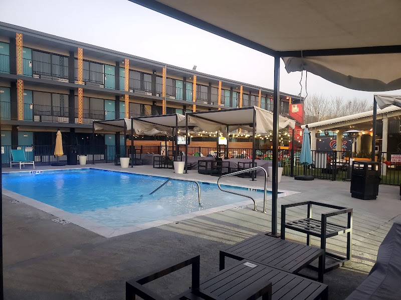 Heights House Hotel, Ascend Hotel Collection — The Heights