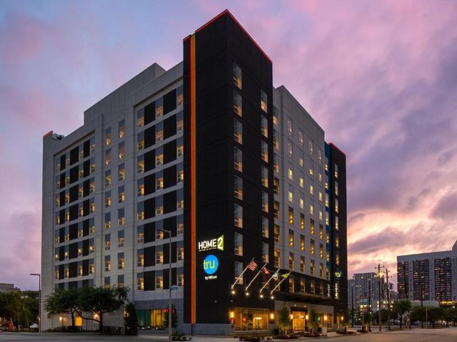 Home2 Suites By Hilton Houston Downtown Convention Center — 3.7 km away from University of Houston