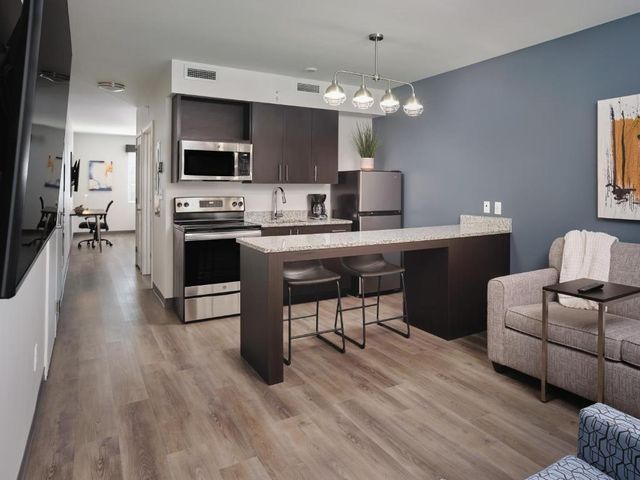 stayAPT Suites Houston-NASA/Clear Lake — 3.5 km away from Houston Space Center