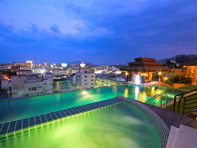 Chalelarn Hotel Hua Hin — 300 m away from Hua Hin Night Market