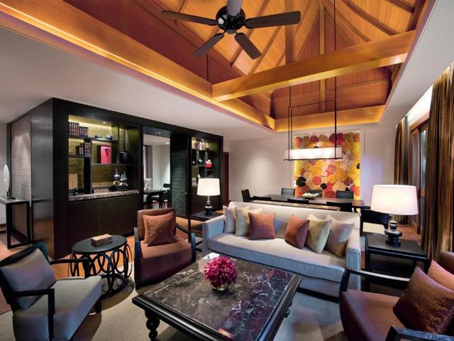 Hyatt Regency Hua Hin — 350 m away from Cicada Market Hua Hin