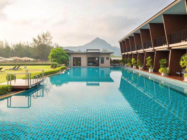La Isla Pranburi Beach Resort — 3.4 km away from Phraya Nakhon Cave Hua Hin