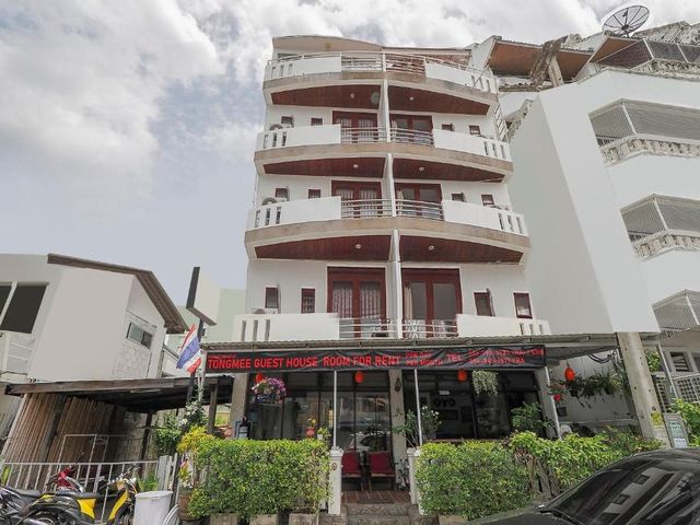 Tong Mee House Hua Hin — 300 m away from Hua Hin Night Market