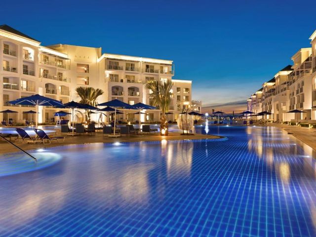 Pickalbatros Blu Spa Resort — 2.6 km from the airport