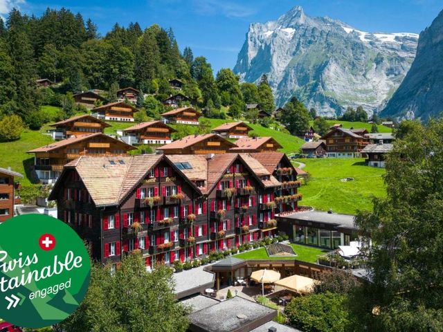 Romantik Hotel Schweizerhof — 1 km away from Grindelwald from Interlaken