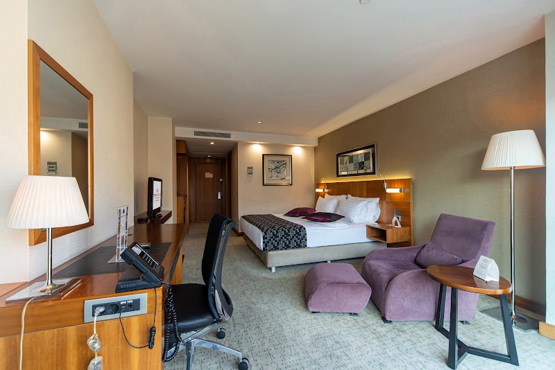 Crowne Plaza Istanbul - Harbiye — Harbiye