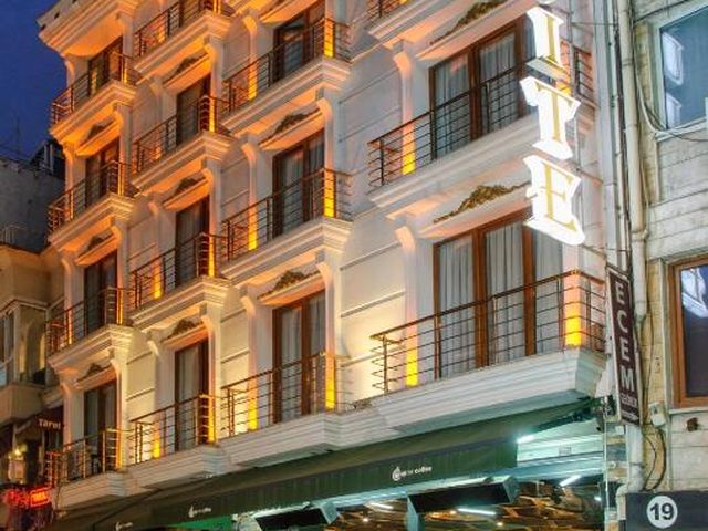 Hotel Bossuite Kadikoy — 700 m away from Fenerbahce Sukru Saracoglu