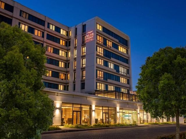 Nearport Hotel Sabiha Gokcen Airport — 2.4 km from the airport