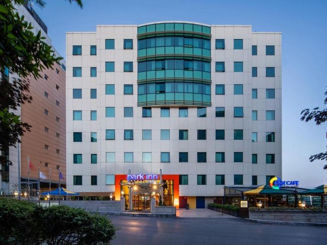 Park Inn by Radisson Istanbul Asia Kavacik — 3.7 km away from Bogazici University