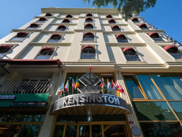 Topkapi Old City Kensington Hotel Ottoman Heritage — 250 m away from Istanbul Medical Faculty Hospital