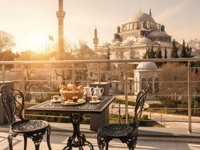 XLoft — 350 m away from Grand Bazaar