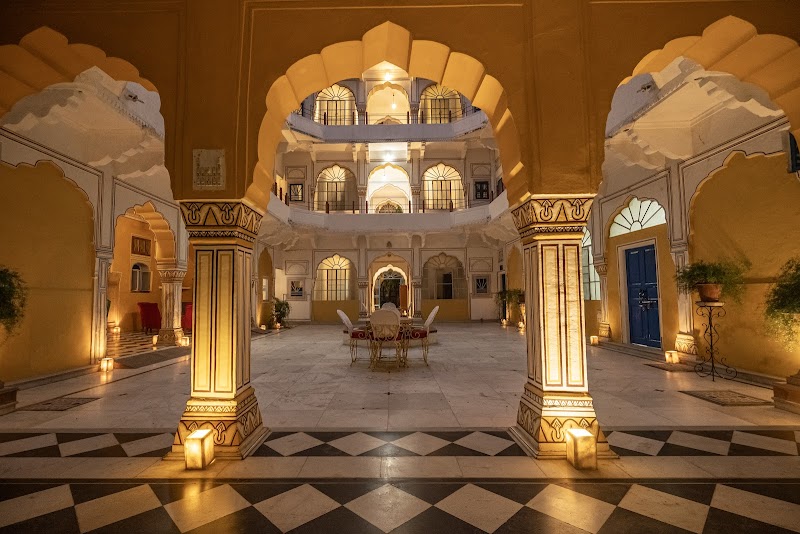 Hotel Diggi Palace — Bani Park