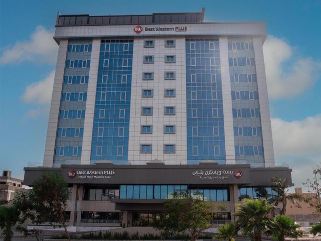 Best Western Plus Jeddah Hotel Madinah Road — 3.1 km from the airport