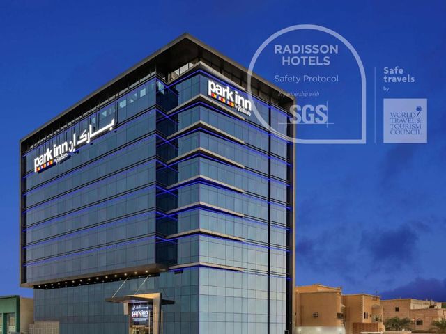 Park Inn by Radisson Jeddah Madinah Road — 2.8 km from the airport