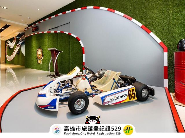 Holiday Garden Hotel SKM Park — 2.2 km from the airport