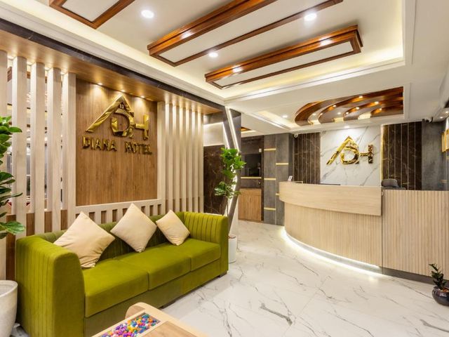 Airport Diana Hotel — 600 m from the airport