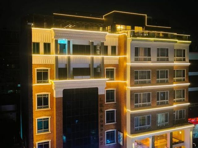 Prudential Hotel Nepal — 450 m from the airport