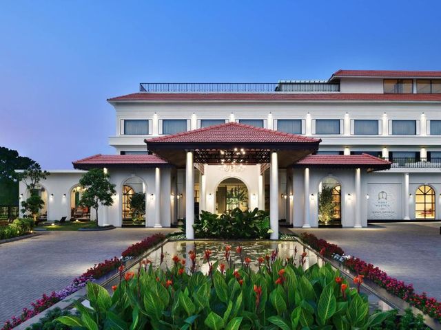 Port Muziris, A Tribute Portfolio Hotel By Marriott — 700 m from the airport