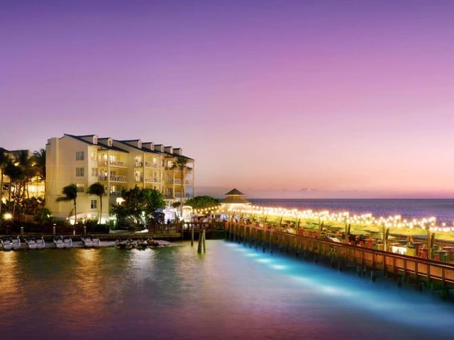 Ocean Key Resort & Spa, a Noble House Resort — 100 m away from Key West Sunset Celebration