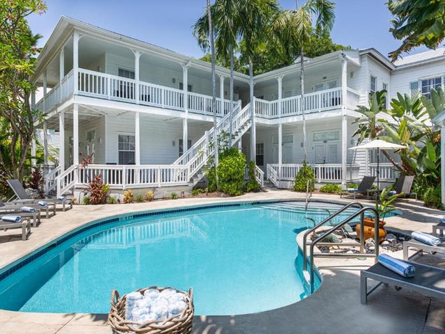 Paradise Inn - Adult Exclusive — 250 m away from Duval Street Key West
