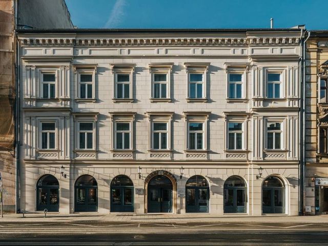 Hotel Indigo Krakow - Wawel Castle by IHG — 800 m away from Wolves Summit