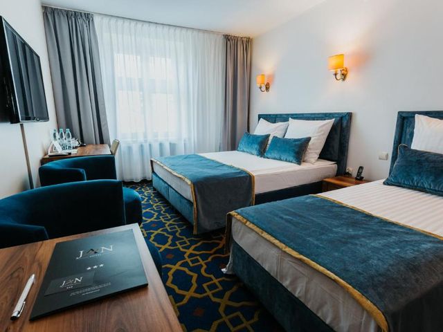 Hotel Jan — 250 m away from Main Market Square Krakow