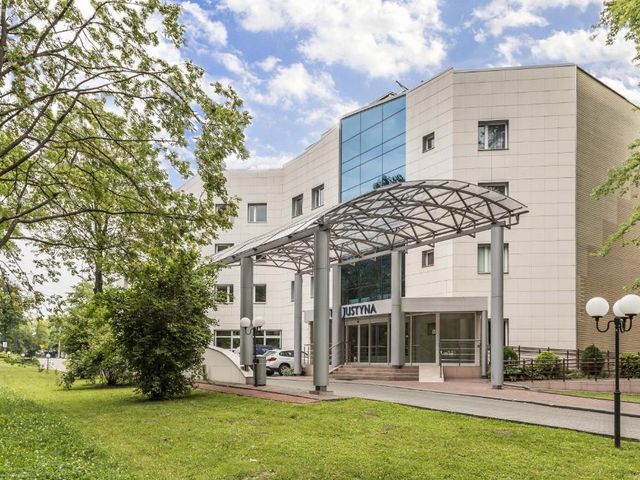 Hotel Justyna — 900 m away from TAURON Arena Krakow