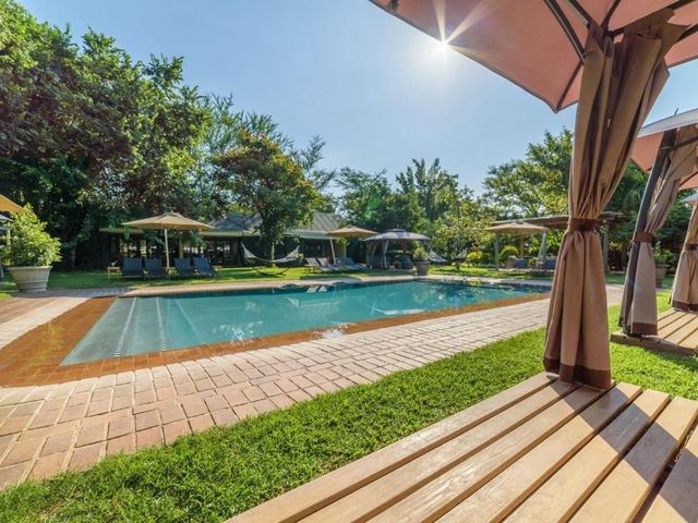 Perry's Bridge Hollow Boutique Hotel — 47.3 km away from Kruger National Park Game Drives