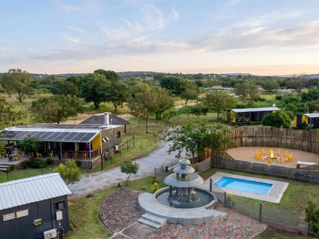 SleepOver Phabeni — 37.5 km away from Kruger National Park Game Drives