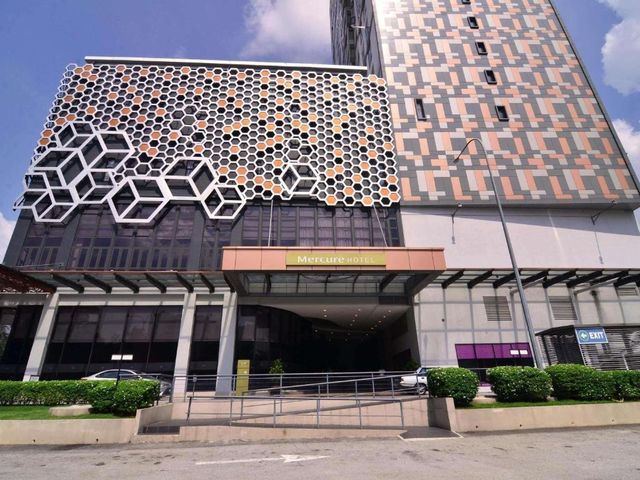 Mercure Selangor Selayang — 3.6 km away from Batu Caves