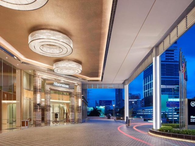 Sheraton Petaling Jaya Hotel — 1.8 km away from University of Malaya Medical Centre