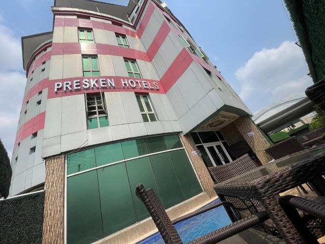 Presken Hotel International Airport Road, Ikeja — 1.9 km from the airport