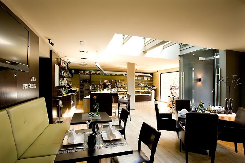 Penzion Vila Prešeren — Lakeside promenade (below Bled Castle)