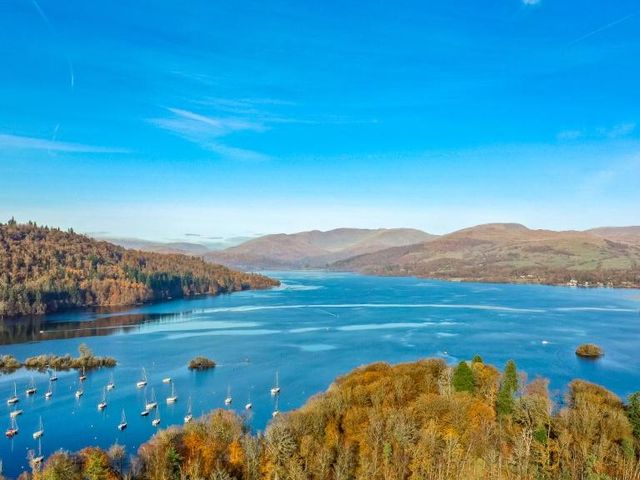 The Cranleigh Boutique — 1.2 km away from Lake Windermere