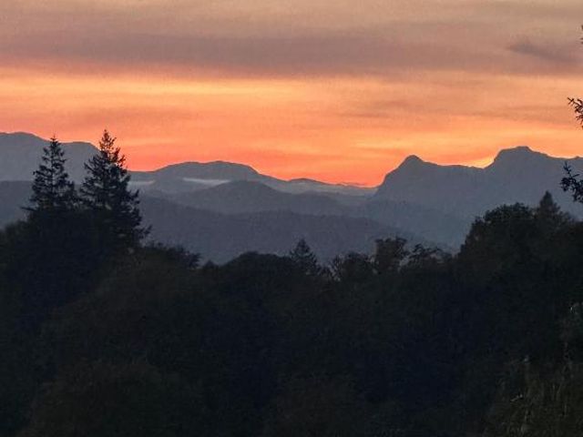 Windermere Hillthwaite Hotel — 1.9 km away from Lake Windermere