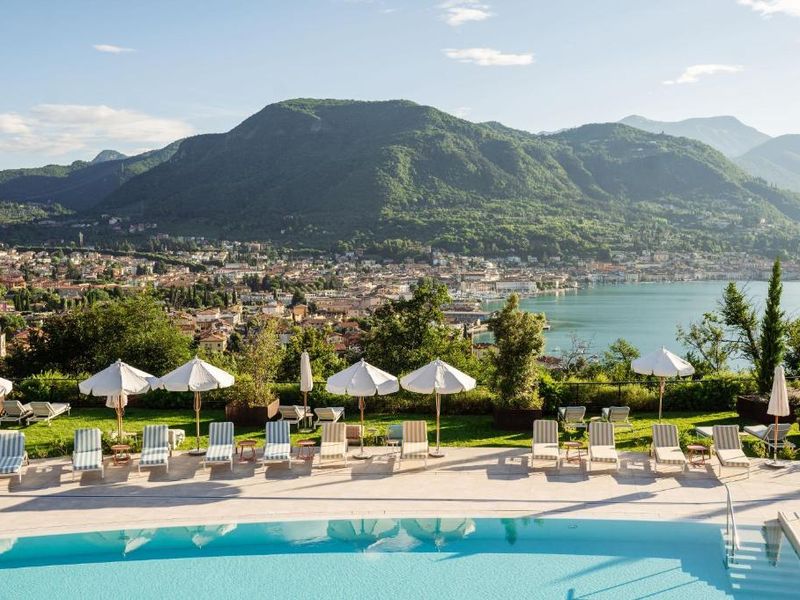 Best Hotels in Lake Garda for Christmas