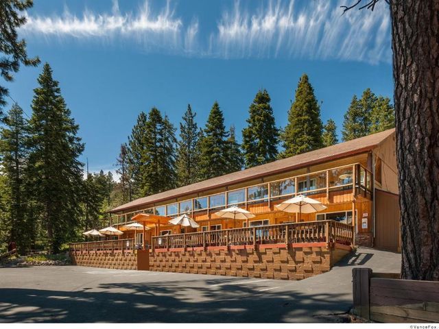 Cedar Glen Lodge — 11.7 km away from Sand Harbor Lake Tahoe