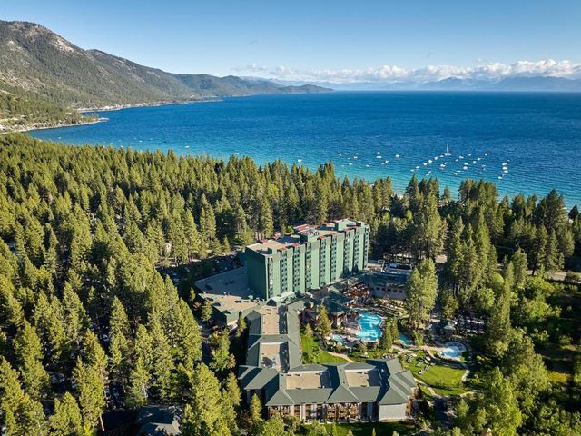 Hyatt Regency Lake Tahoe Resort, Spa & Casino — 4.7 km away from Sand Harbor Lake Tahoe