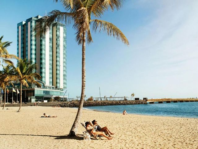 Arrecife Gran Hotel & Spa — 6.2 km away from Cesar Manrique Foundation Lanzarote