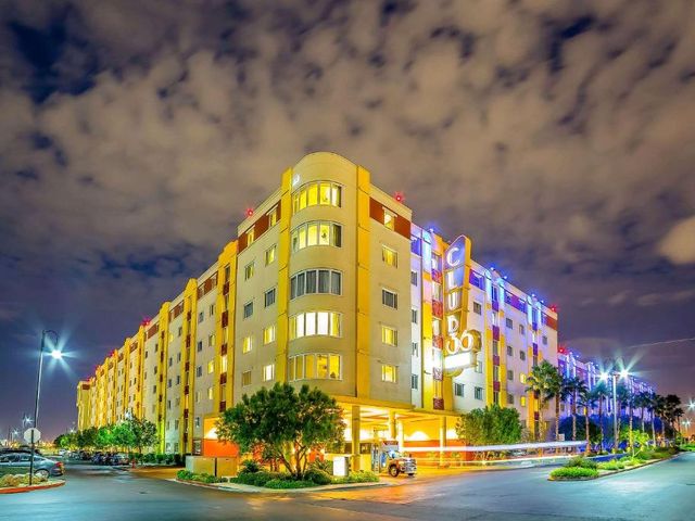 Bluegreen Vacations Club 36, an Ascend Collection Resort — 1.3 km away from UNLV
